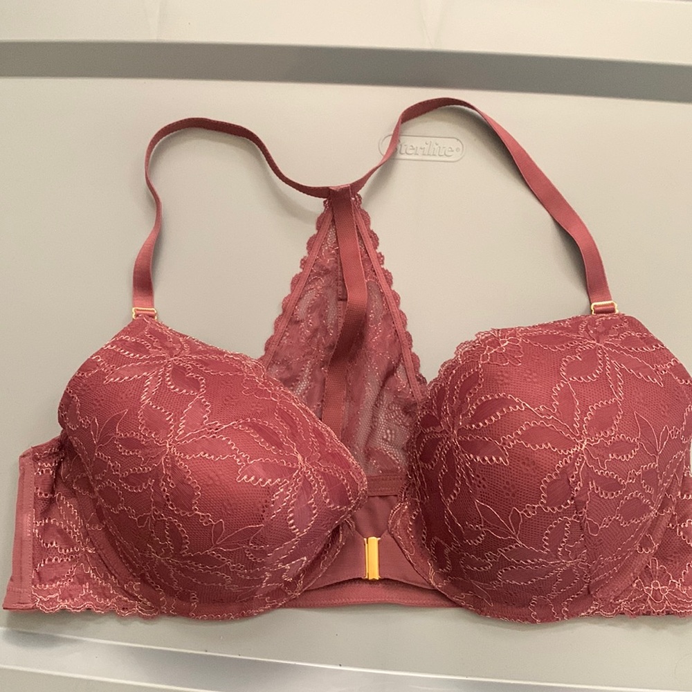 Cacique 42C lace racerback push up bra with front clasp